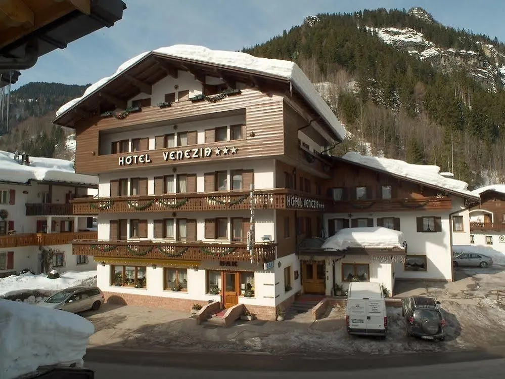 Hotel Venezia Rocca Pietore 3*,